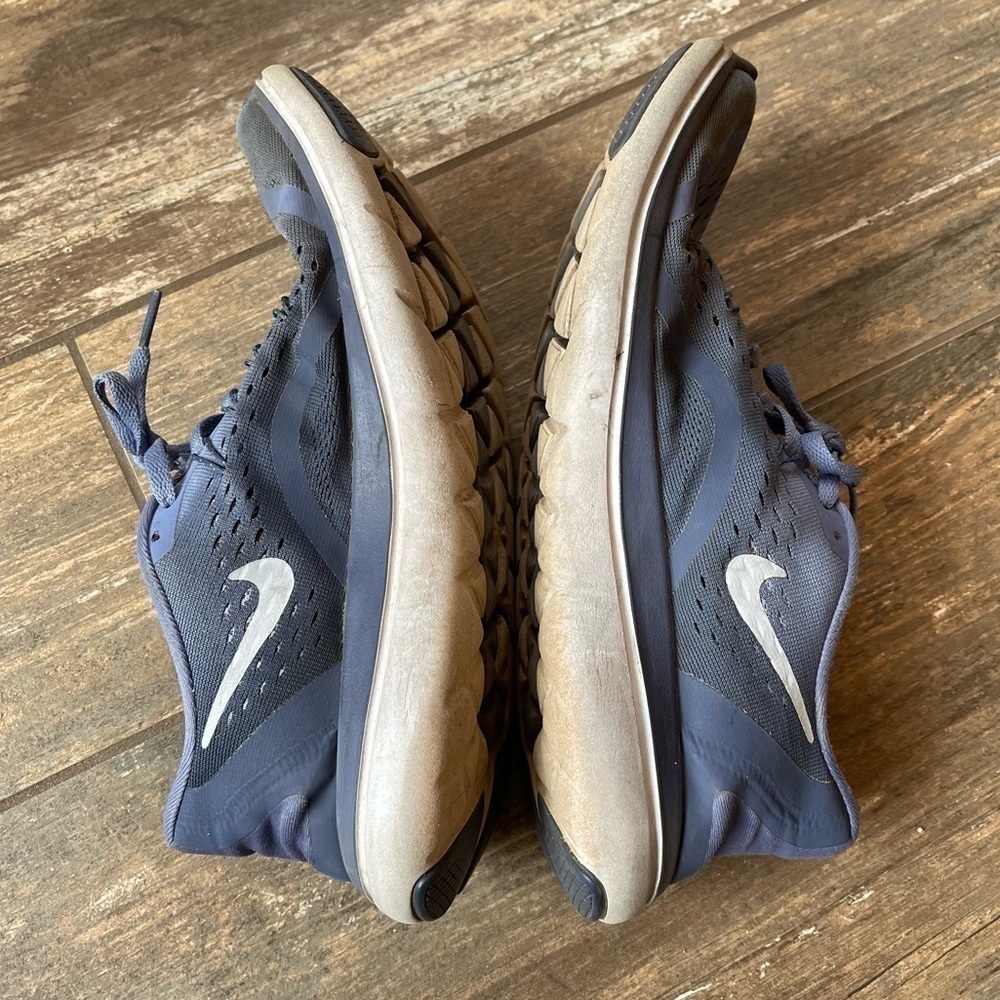 Preloved Nike Flex 2017 Run sneakers women’s size 9.5 - Picture 2 of 16